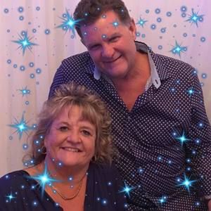 Meet your Posher, Mona